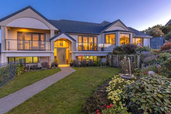 新西兰买房依据你买的房子所在区域不同,每年向当地地方政府交纳
